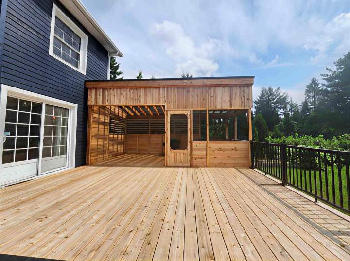 Rénovation extérieure dans le secteur résidentiel Québec