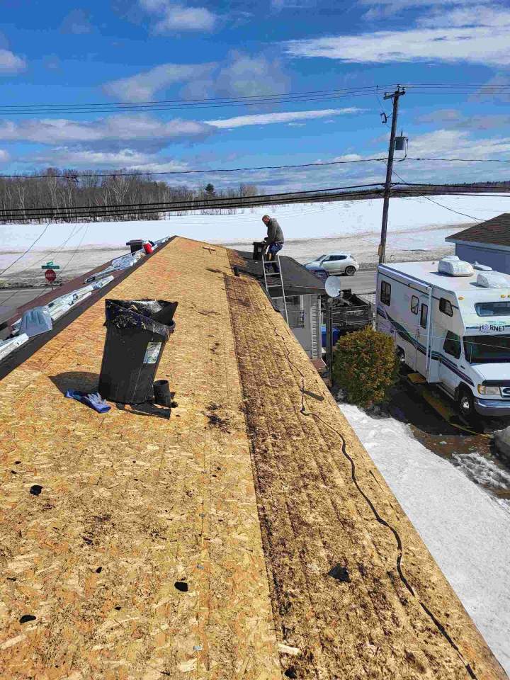 Travaux de toiture Québec