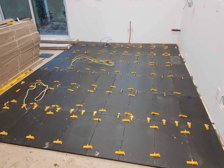 'Installation de carrelage au sol Québec